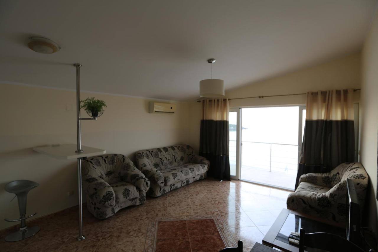Kapriz Apartments Utjeha Εξωτερικό φωτογραφία