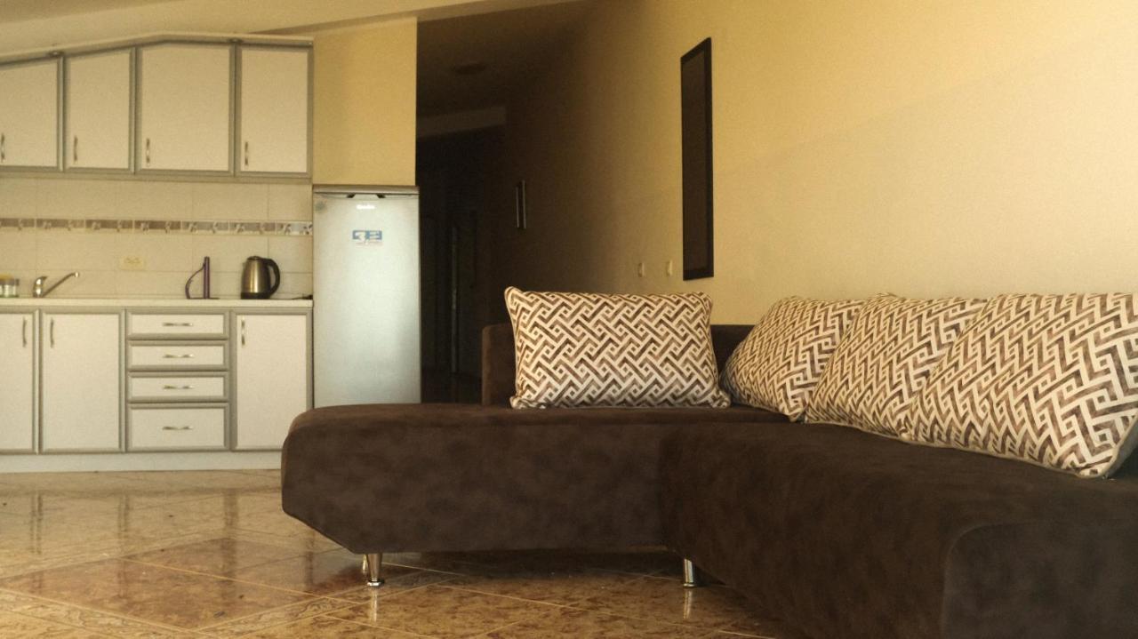 Kapriz Apartments Utjeha Εξωτερικό φωτογραφία