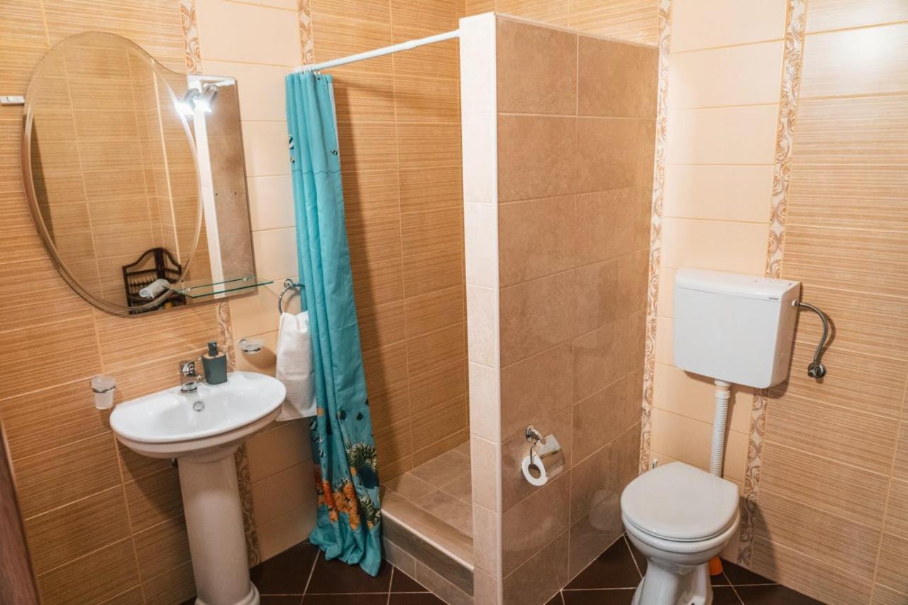 Kapriz Apartments Utjeha Εξωτερικό φωτογραφία