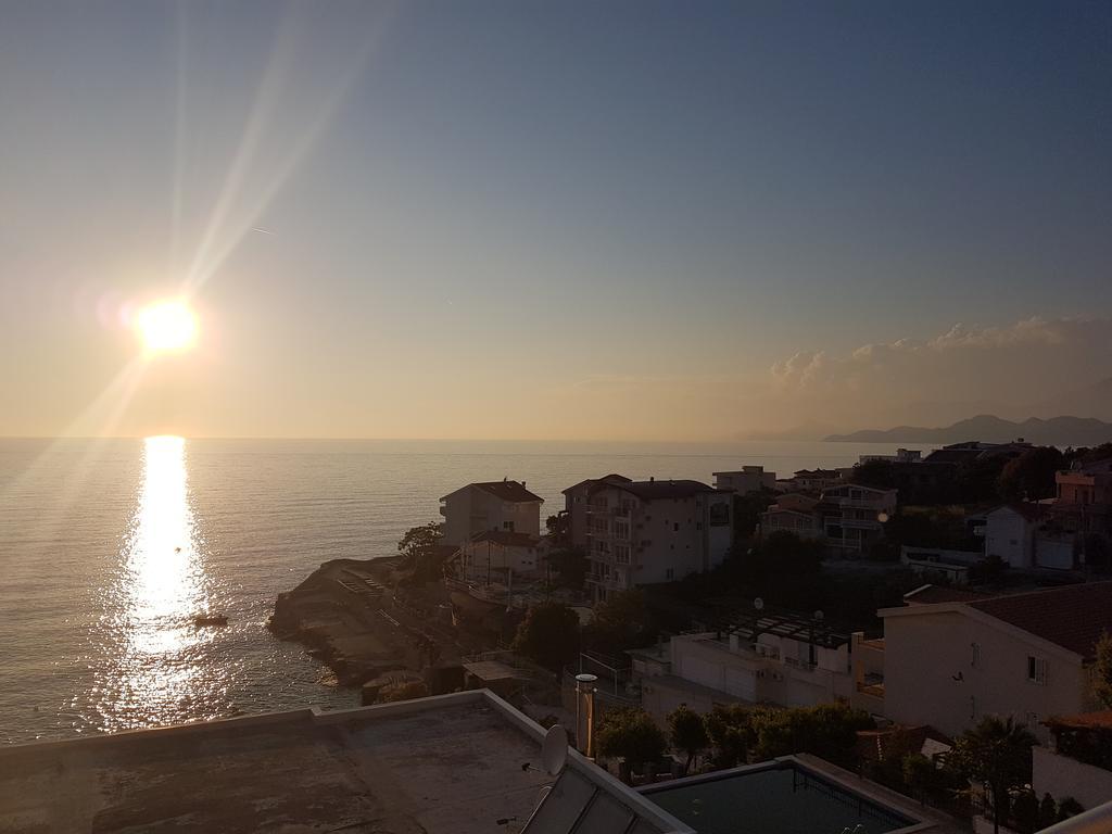 Kapriz Apartments Utjeha Εξωτερικό φωτογραφία
