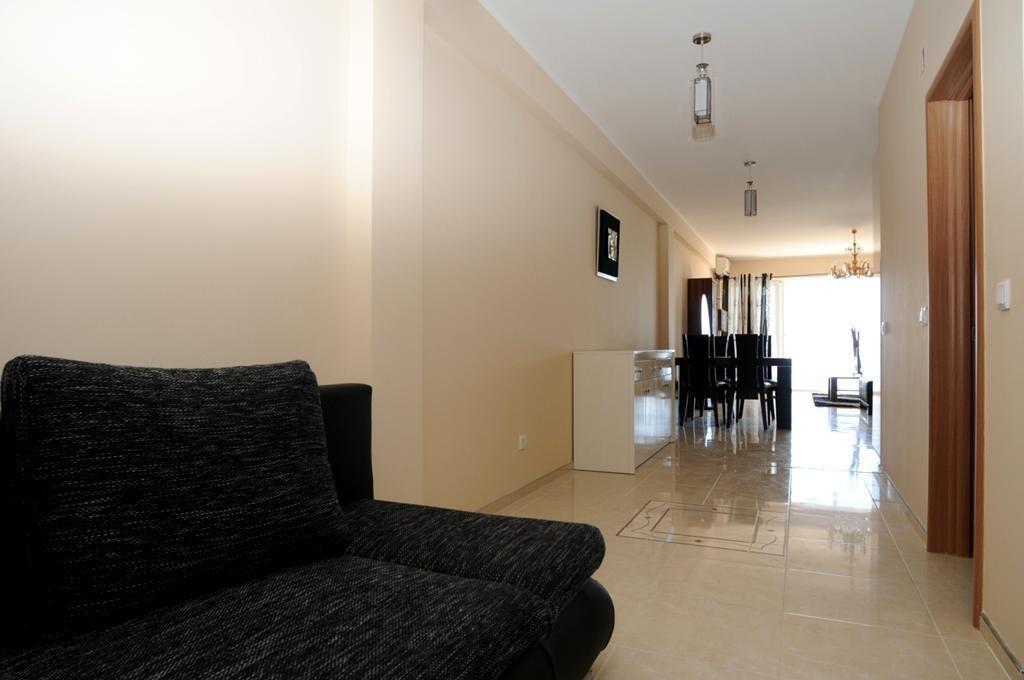 Kapriz Apartments Utjeha Δωμάτιο φωτογραφία